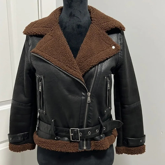 Gianni Bini Girls Black Aviator Shearling Jacket Asymmetrical Zipper size Large - Picture 2 of 11